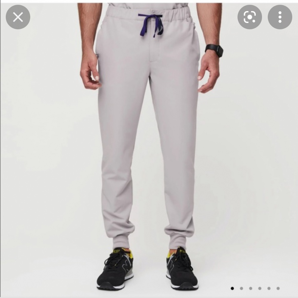 Figs Men’s Slate Tansen Short Jogger Scrub Pants